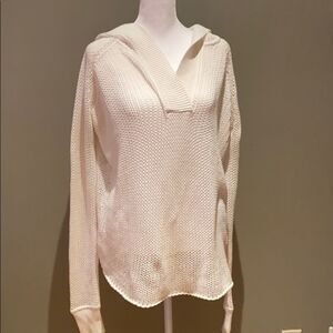 Scoop knot sweater 